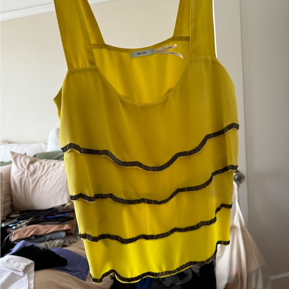 Tank Top
Size small
Great condition barely worn